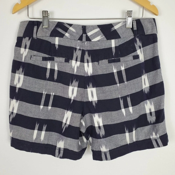 LOFT Rivera Navy Blue and White Shorts Siz… - Picture 2 of 7